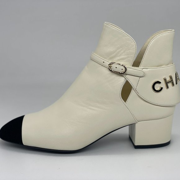 CHANEL 21A Leather Signature Logo Buckled Short Ankle Booties Boots Shoes - Picture 1 of 16
